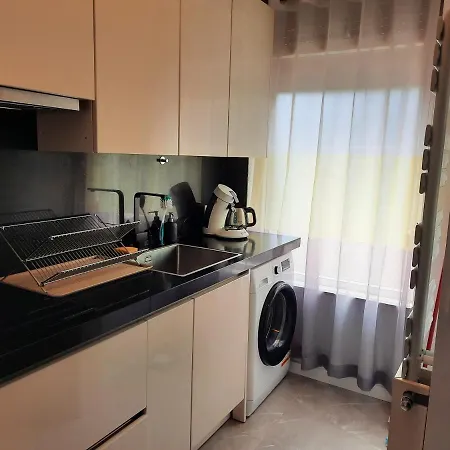 Studio In Πανσιόν